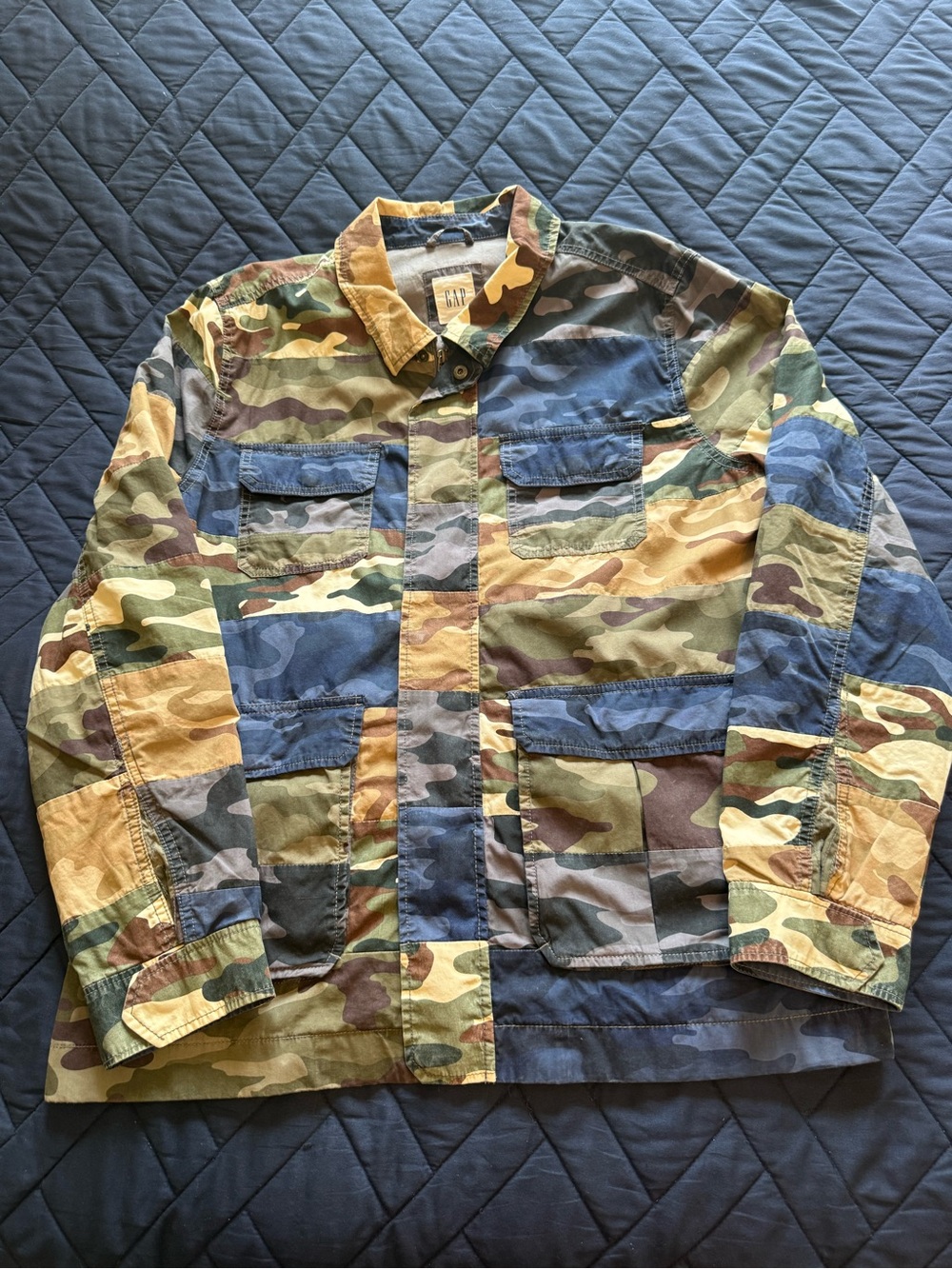 GAP Men’s Patchwork Military Poplin Camo Jacket Sz LG